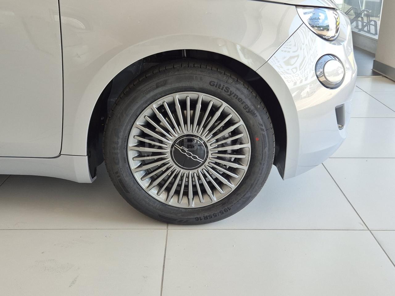 Fiat 500 cabrio 1.0 hybrid icon