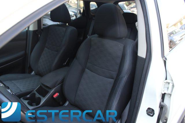 NISSAN Qashqai 1.6 dCi 4WD N-Connecta TETTO