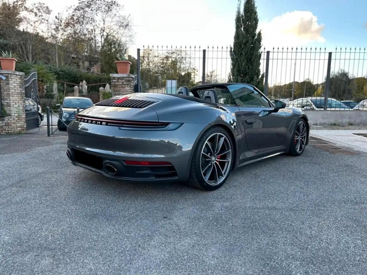Porsche 911 Carrera 4S Cabriolet