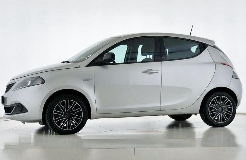 Lancia Ypsilon 1.0 FireFly 5 porte S&S Hybrid Gold