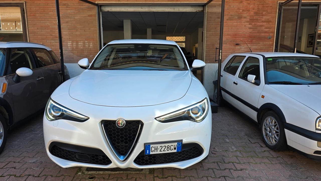 Alfa Romeo Stelvio 2.2 Turbodiesel 190 CV AT8 Q4 Ti