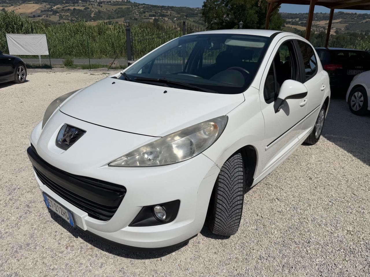 Peugeot 207 Plus 1.4 HDi 70CV 5 porte