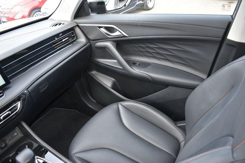 MG HS 1.5 T Luxury AT