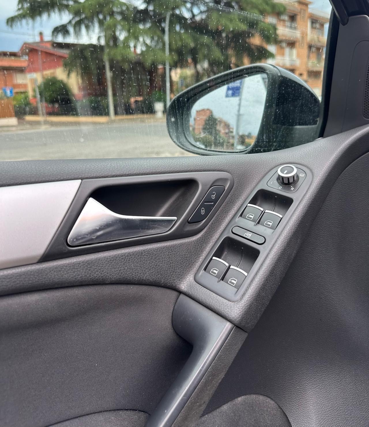 Volkswagen Golf 2.0 TDI 140CV DPF 5p. Highline