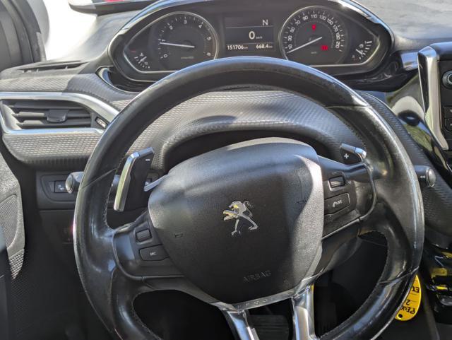 PEUGEOT 2008 1.6d 92cv CAMBIO AL VOLANTE NAVI CERCHI IN LEGA