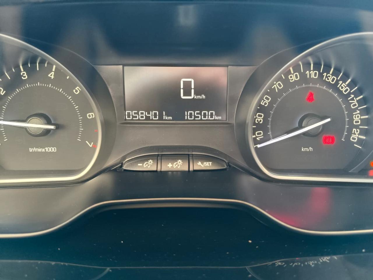 Peugeot 208 puretech 82 5p active