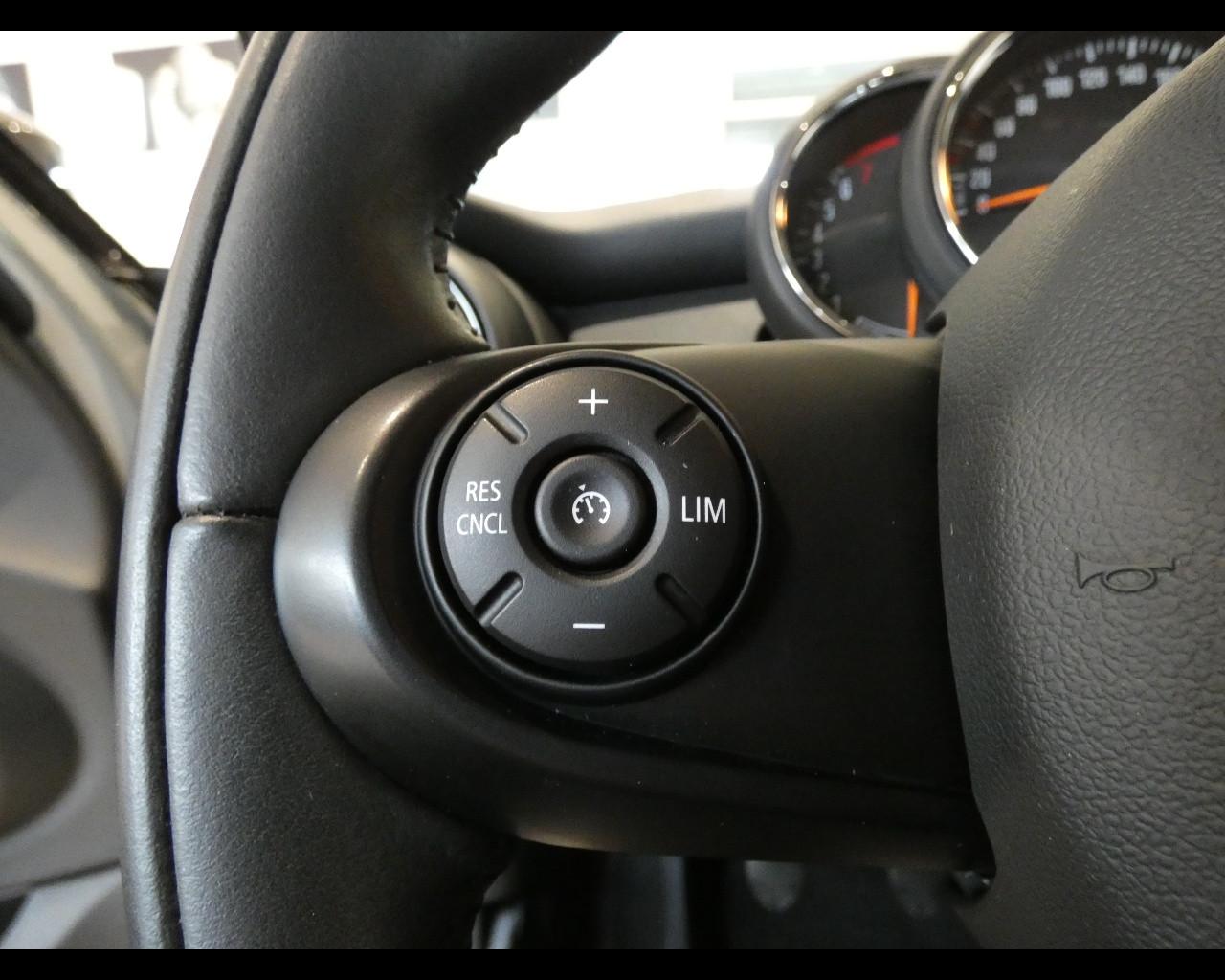MINI Mini 5 porte (F55) - Mini 1.5 One 75 CV Baker Street 5 porte