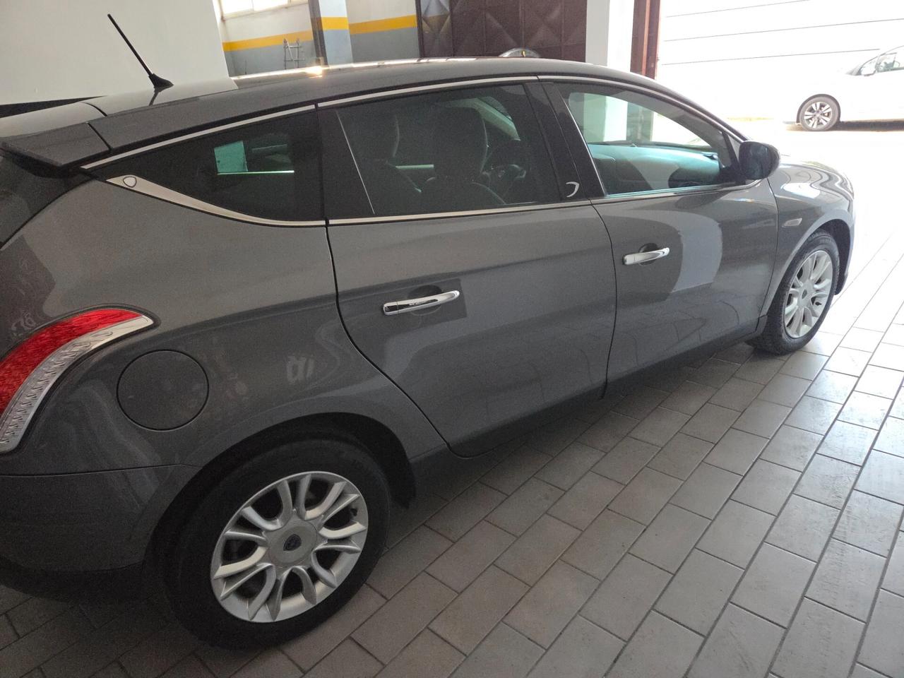 Lancia Delta 1.6 MJT DPF Selectronic Platinum