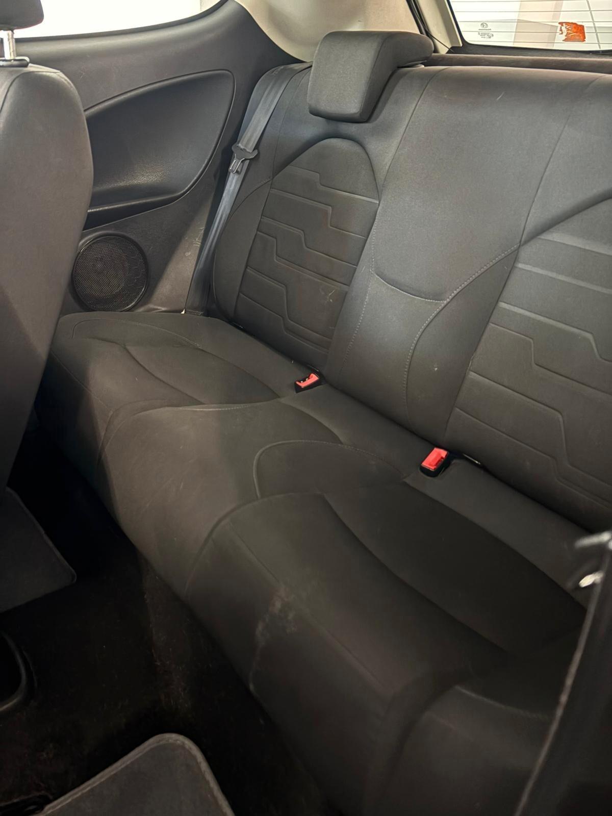 Alfa Romeo MiTo 1.4 T 120 CV GPL Distinctive Sport Pack