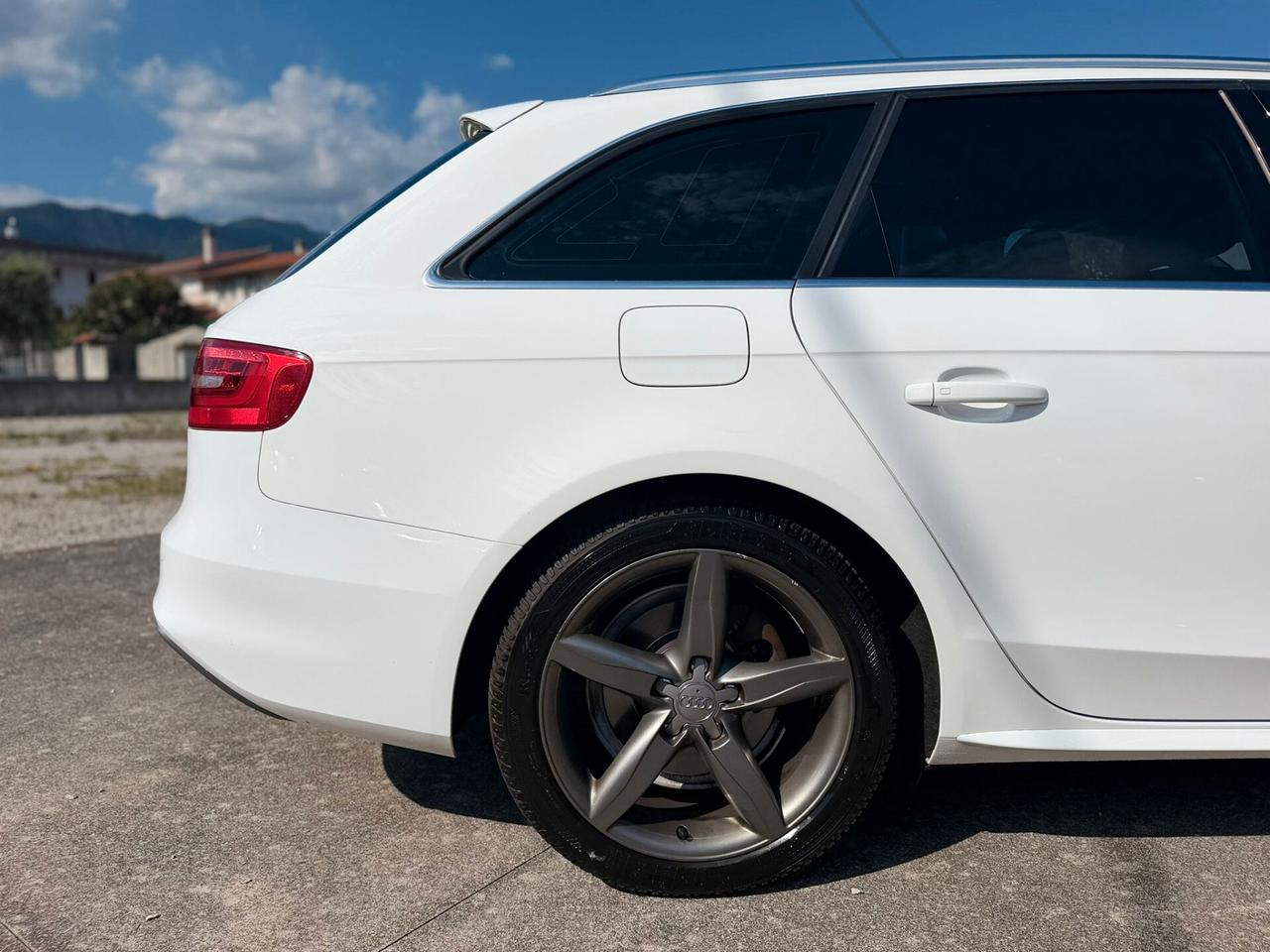 Audi A4 Avant 2.0 TDI 177CV quattro