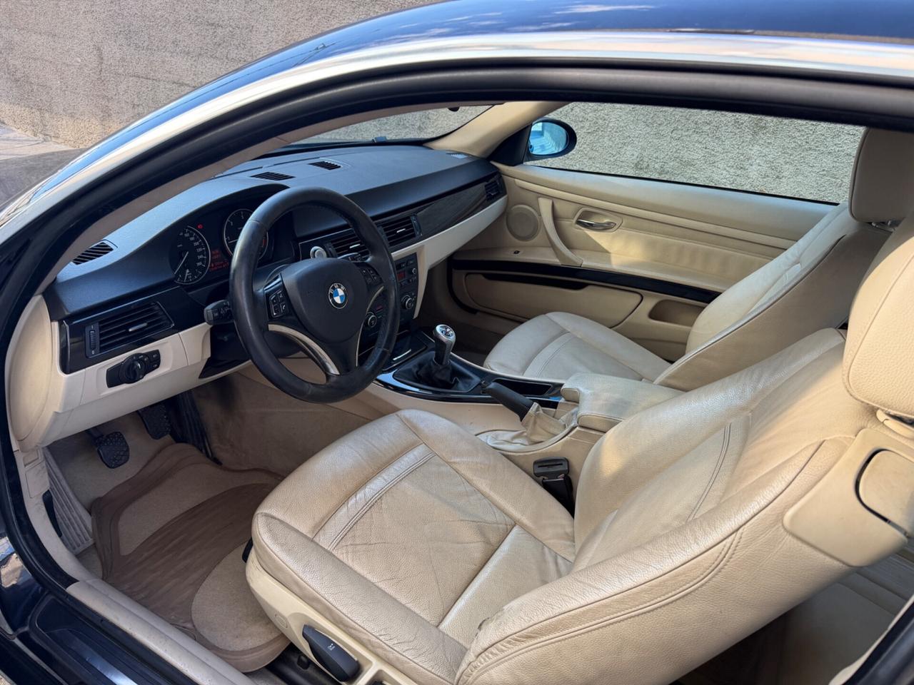 BMW 320d 177CV Coupé Futura MANUALE