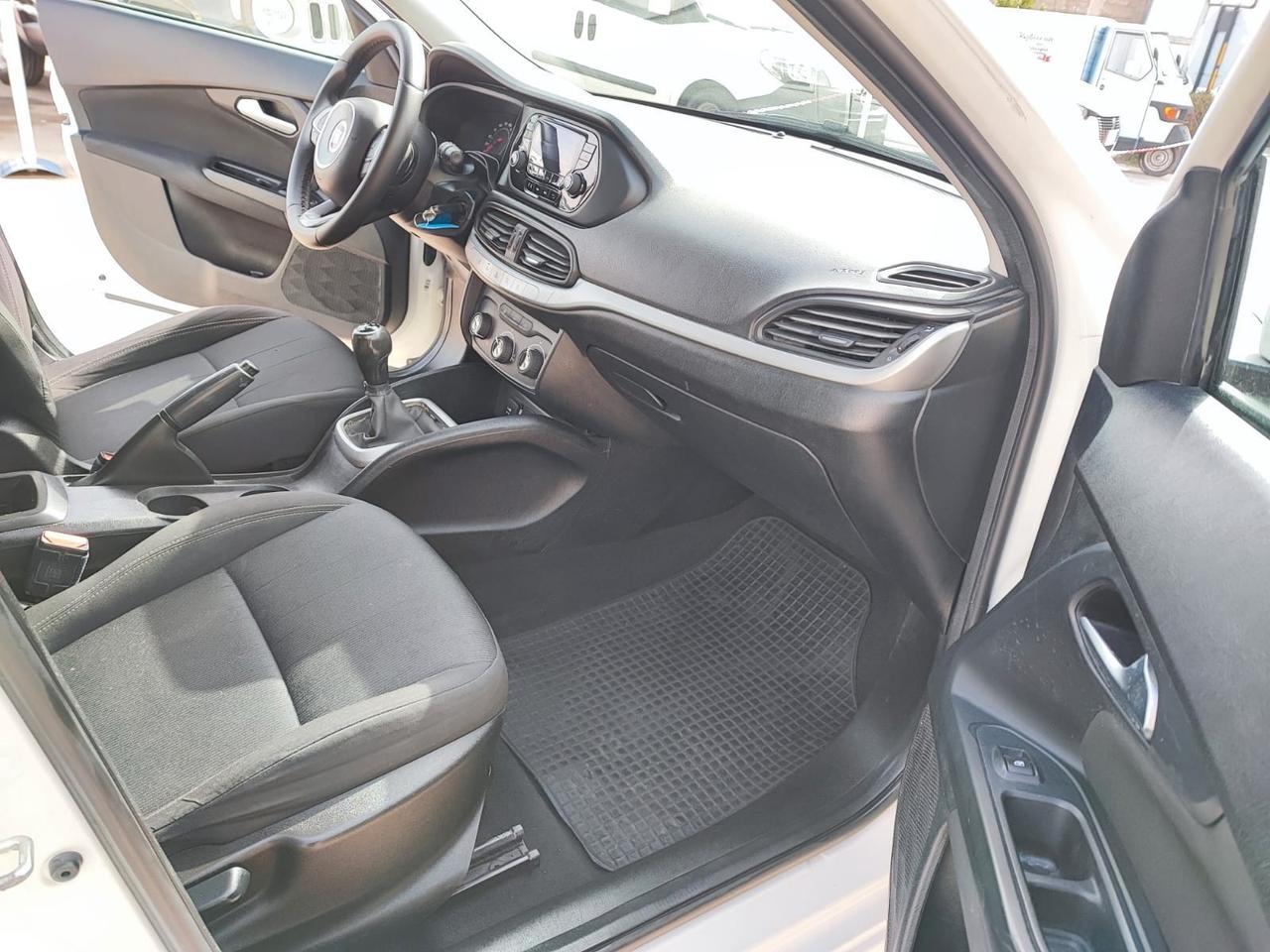 FIAT TIPO 1.3 CC. 95 CV. VERSIONE EASY IVA DEDUCIBILE RIF: 1223