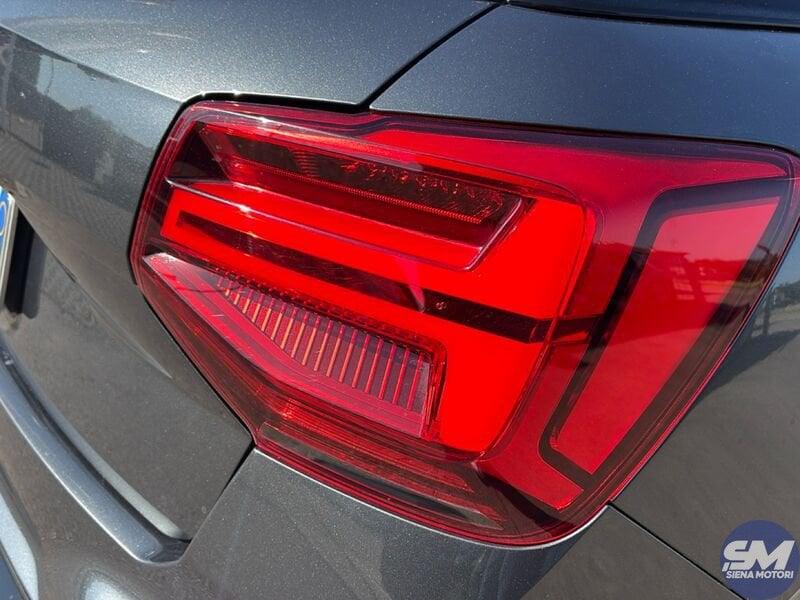 Audi Q2 1.5 35 TFSI IDENTITY BLACK
