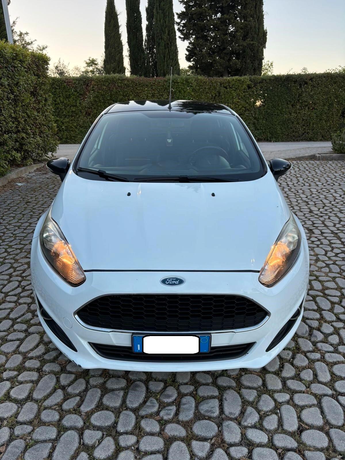 FORD Fiesta 1.5TDCi 75CV 5 porte ST-Line - 2017