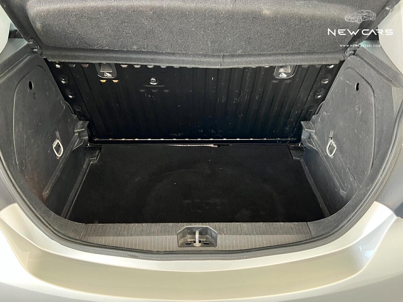 Opel Corsa 1.2 5 porte 120 Anniversary