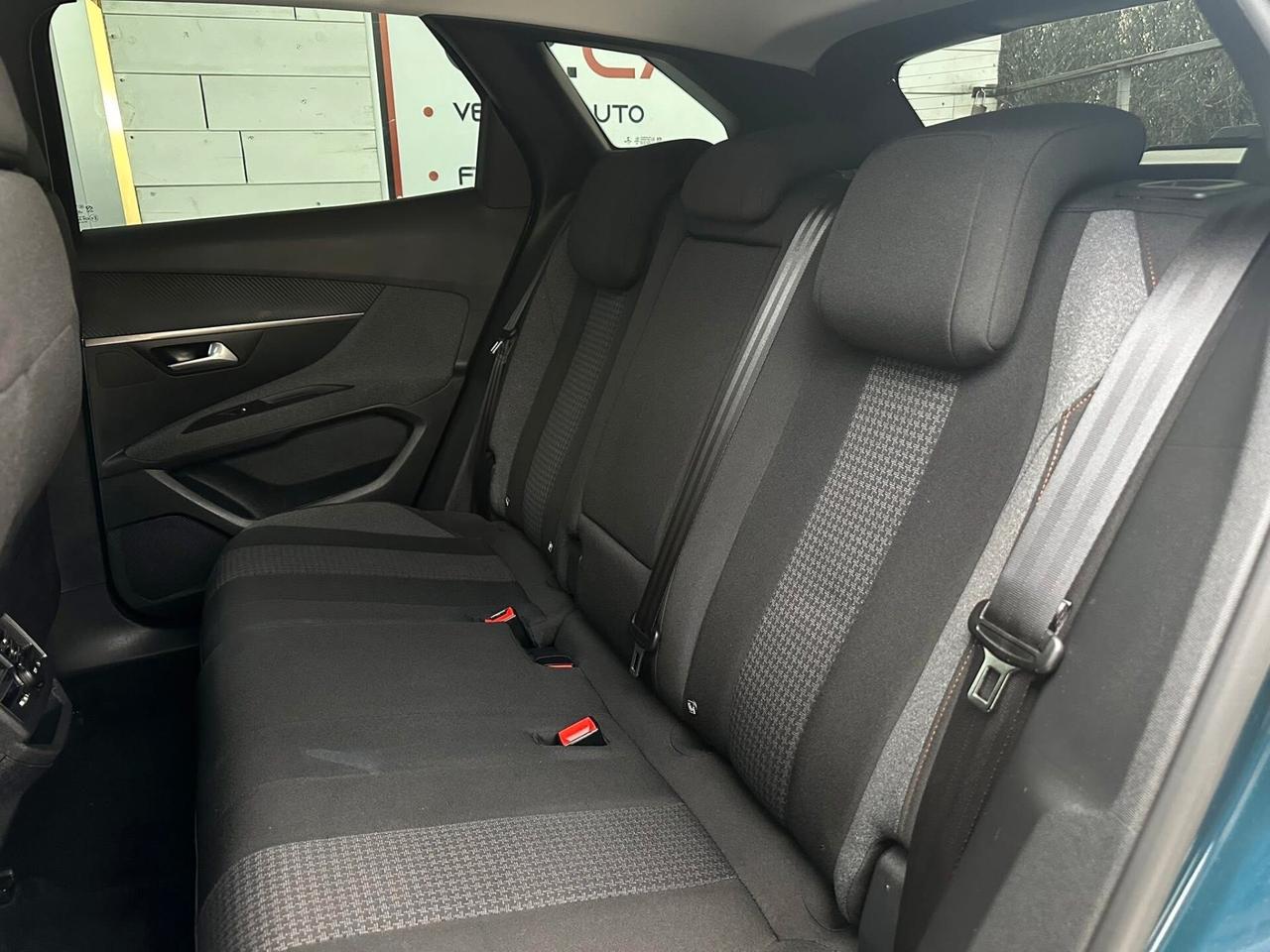 Peugeot 3008 BlueHDi 130 S&S EAT8 Active Pack