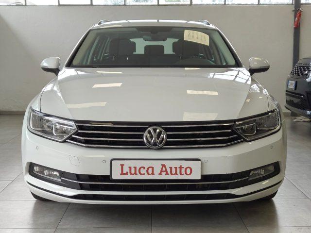 VOLKSWAGEN Passat Variant 2.0 TDI DSG *SCHERMO 9,2"*TAGLIANDI*UNICO PROP.*
