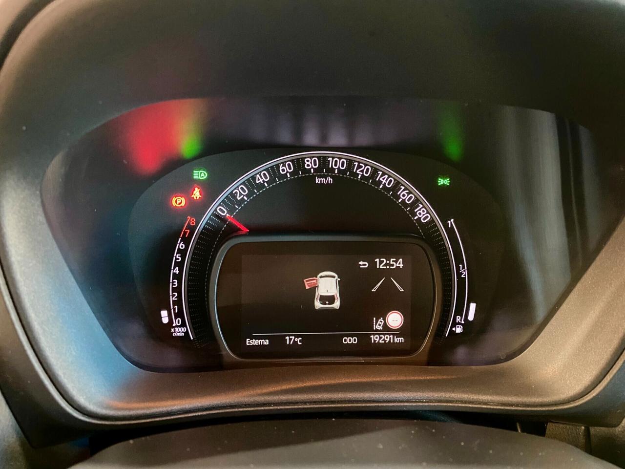 Toyota Aygo X 1.0 VVT-i 72 CV 5 porte Lounge-2022