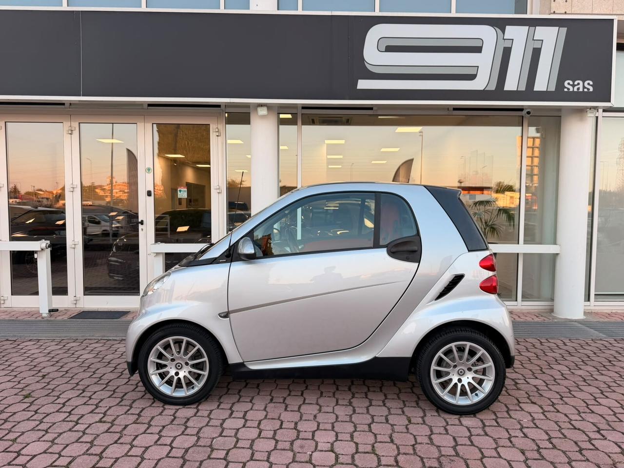 Smart ForTwo 1000 52 kW MHD coupé passion