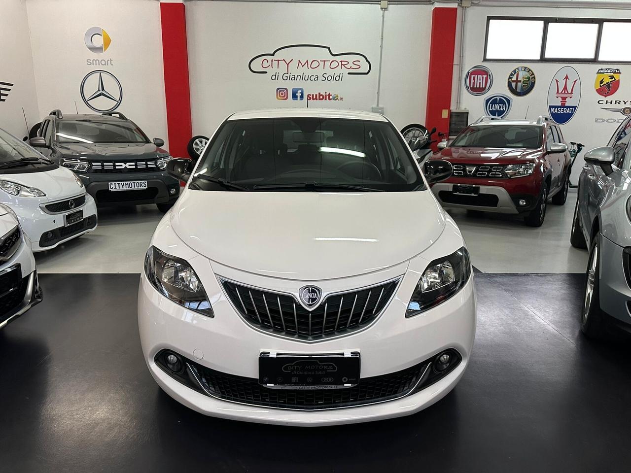 Lancia Ypsilon 1.0 FireFly S&S Hybrid Platino Full