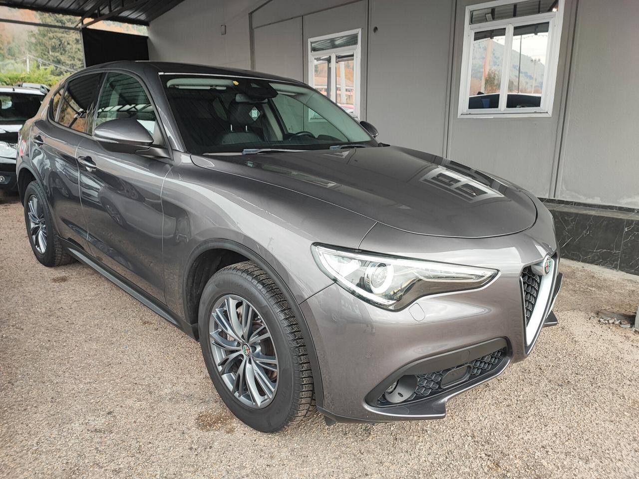 Alfa Romeo Stelvio 2.2 Turbodiesel 210 CV AT8 Q4 Executive