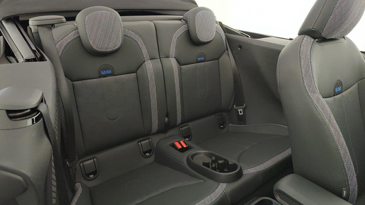 MINI Mini Cooper Cabrio F67 - Mini Cooper Cabrio 2.0 C Classic auto