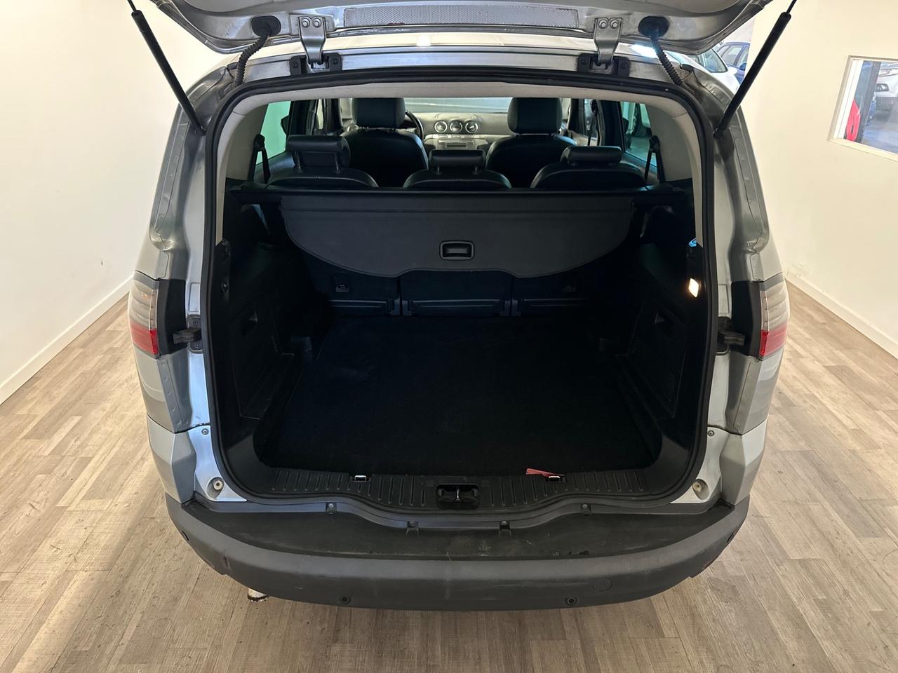 Ford S-Max 1.8 TDCi 125CV TITANIUM NEOPATENTATI