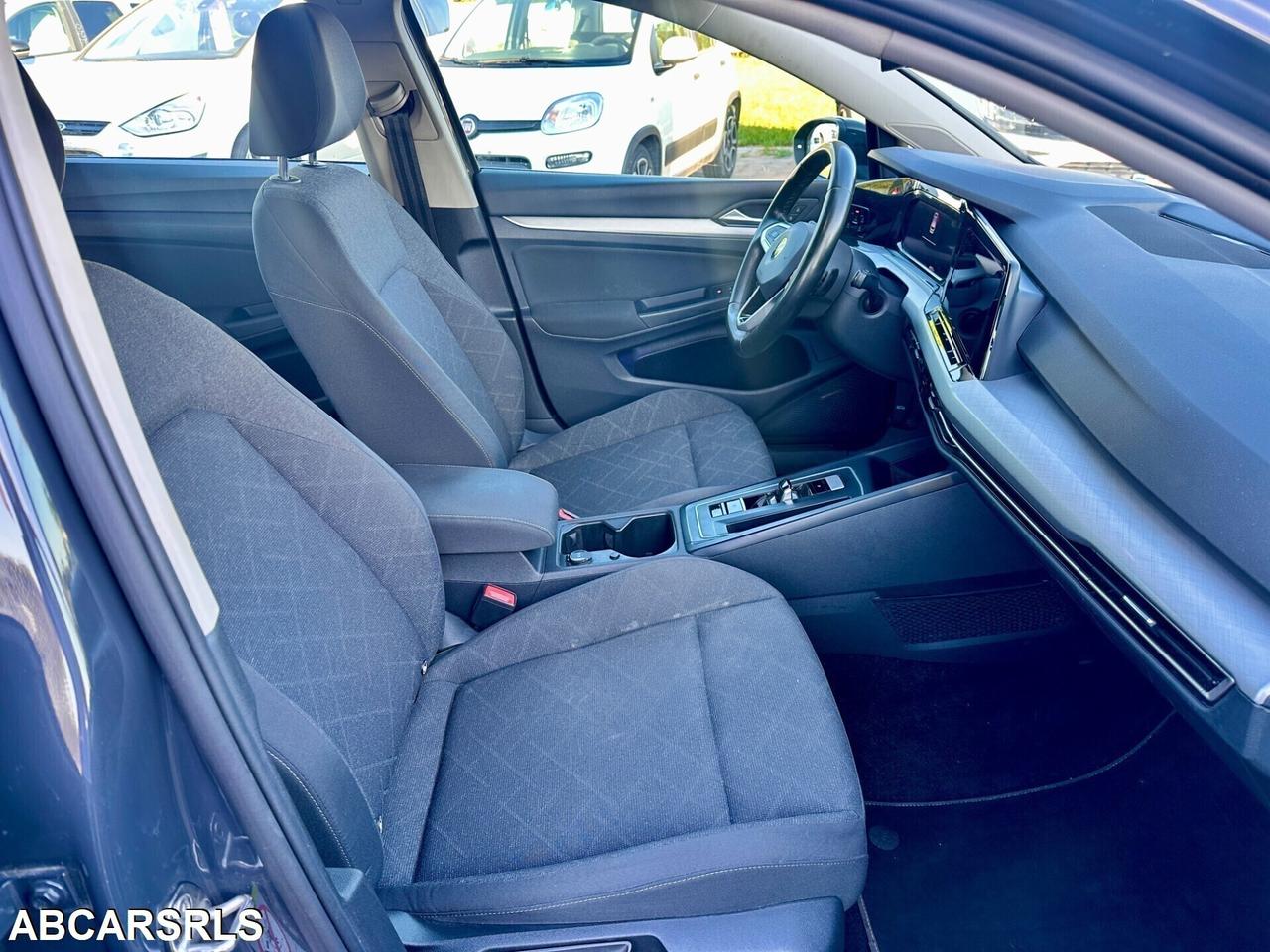 VOLKSWAGEN - Golf VIII - 2.0 TDI DSG Life 5p. - UN