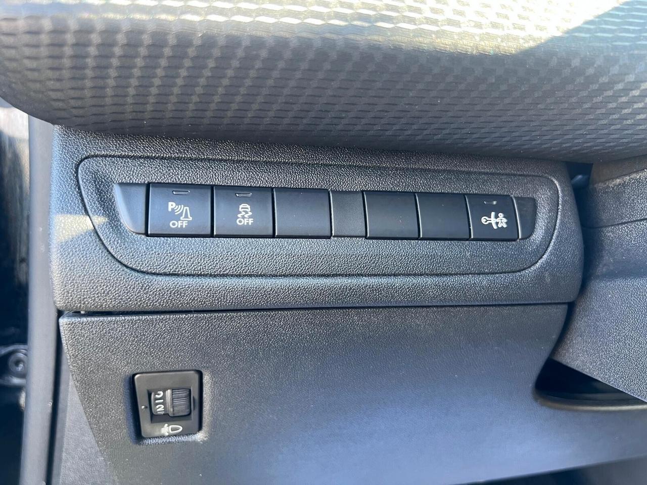 Peugeot 2008 1.2 VTi 82CV Allure