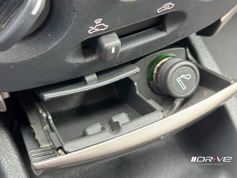 Lancia Y 1.2i cat Elefantino Blu