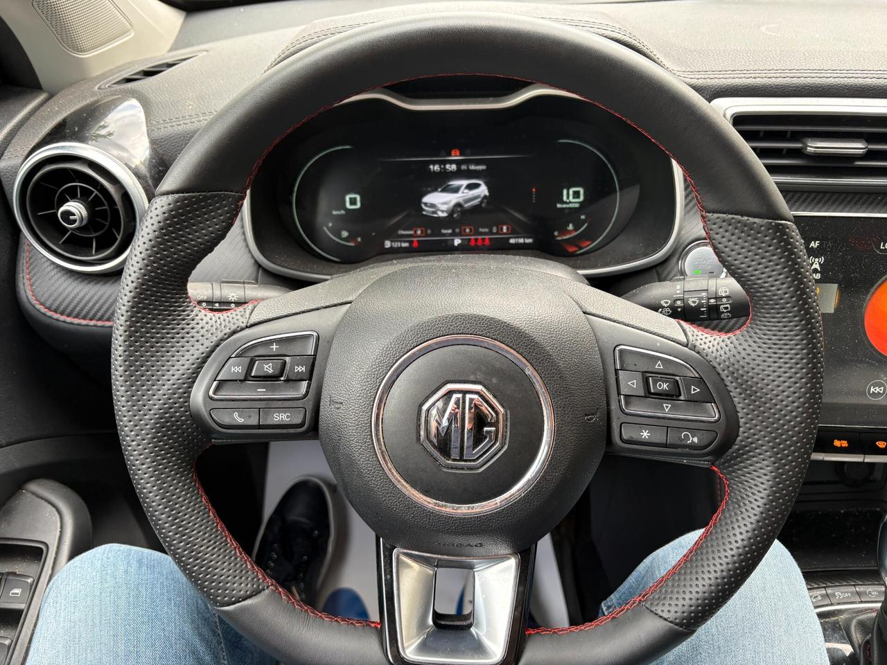 Mg ZS Luxury 1.0 bz AUTO 110cv - 48.000 Km