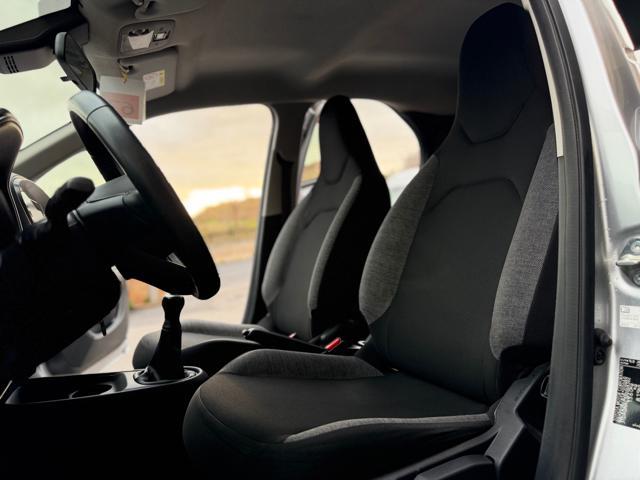 TOYOTA Aygo X 1.0 VVT-i 72 CV Active SPORT (NESSUN VINCOLO)