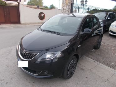 Lancia Ypsilon 1.0 FireFly 5 porte S&S Hybrid Gold Plus