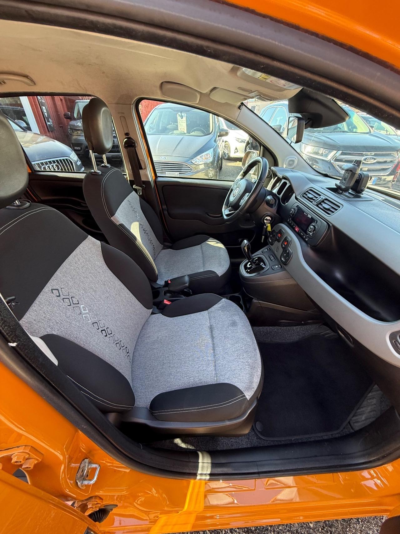 Panda 0.9 Turbo-AUTOMATICA-Lounge-unipro-E6