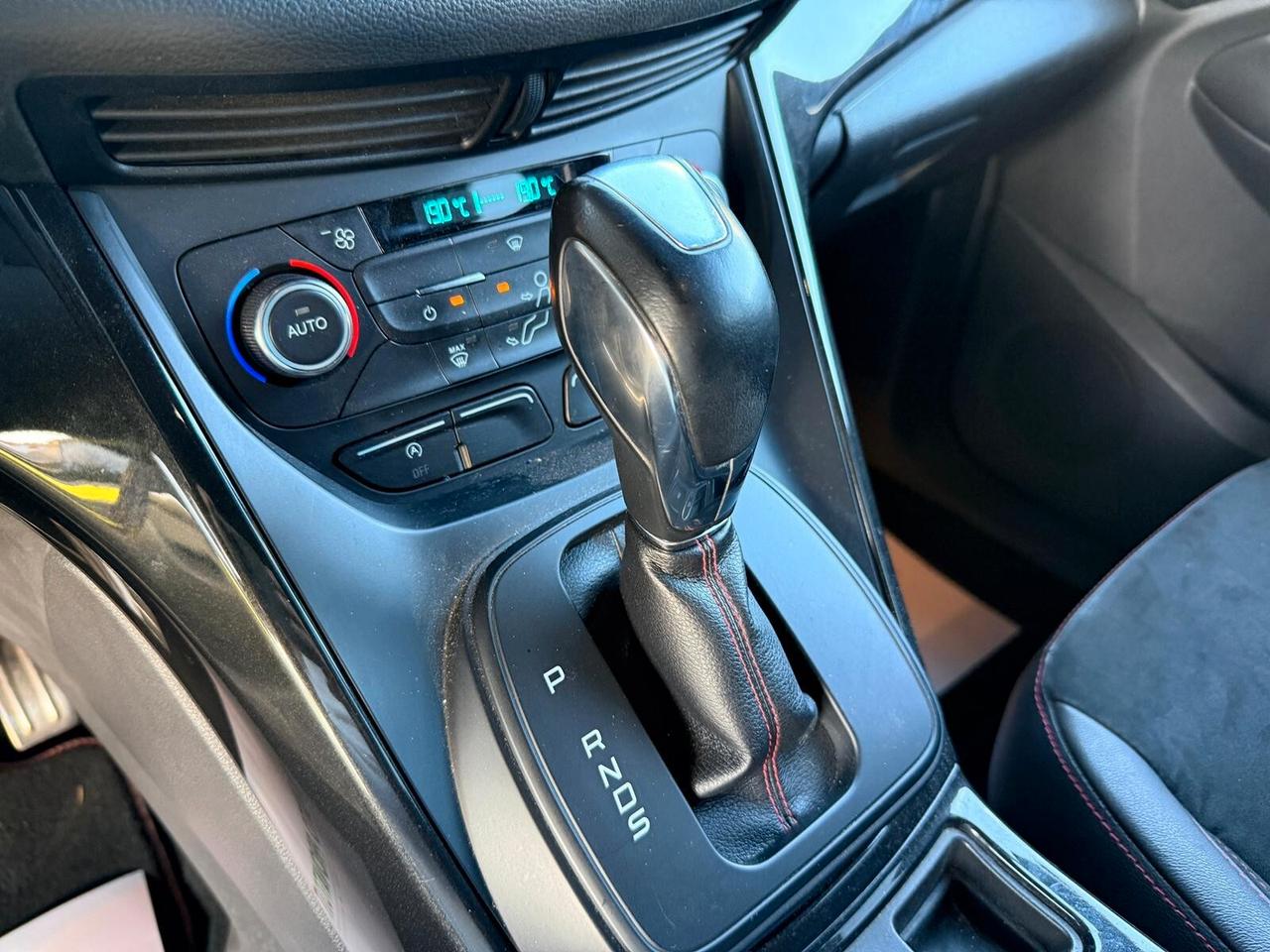 Ford Kuga 1.5 TDCI 120CV AUTOMATICA