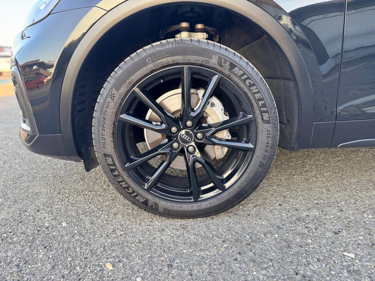 Audi Q5 Business 2.0 40 TDI MHEV #6957