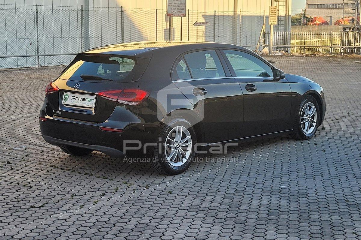 MERCEDES A 180 d Automatic Business Extra