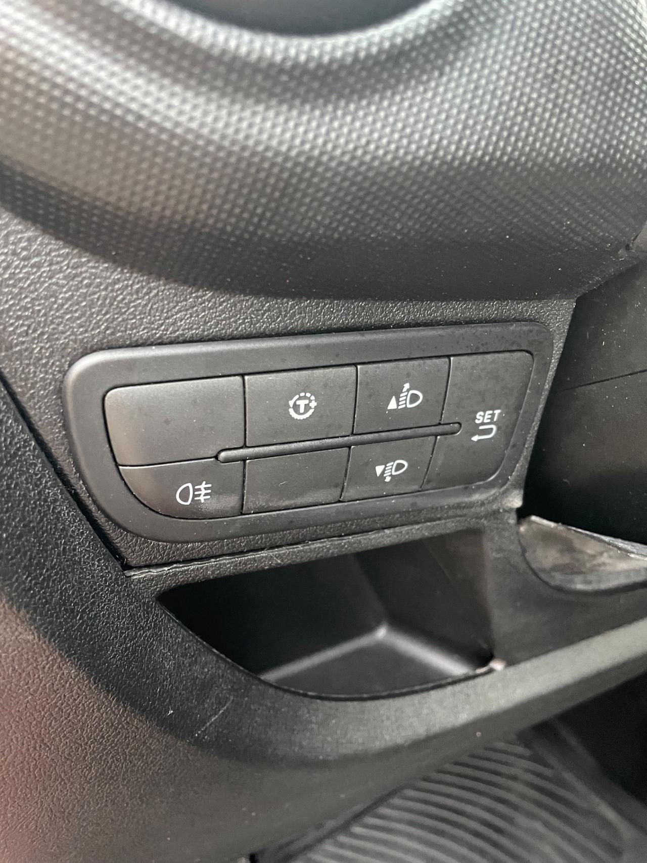 Fiat Fiorino 1.3 MJT 95CV Cargo Adventure