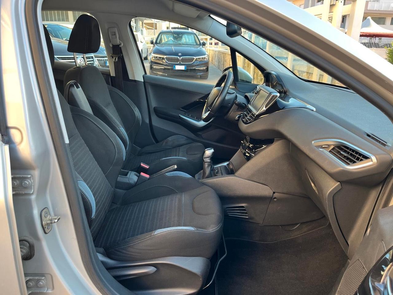 Peugeot 208 1.6 e-HDi 92 CV 5 porte Allure
