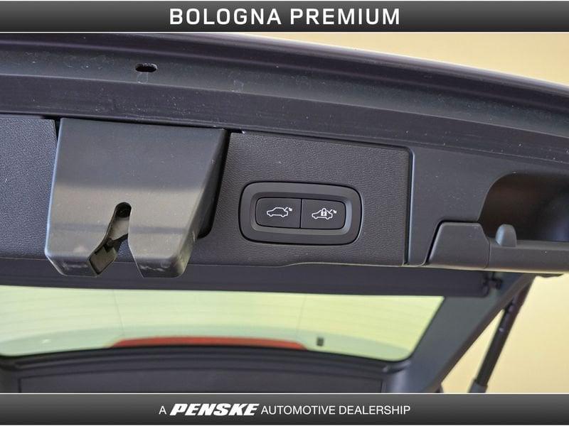 Volvo XC60 XC60 B4 (d) Geartronic Momentum Pro N1 - AUTOCARRO