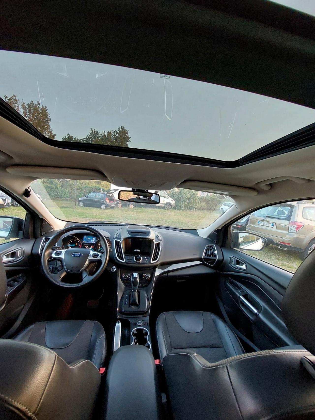 Ford Kuga 2.0 TDCI 150 CV S&S 4WD Powershift Titanium
