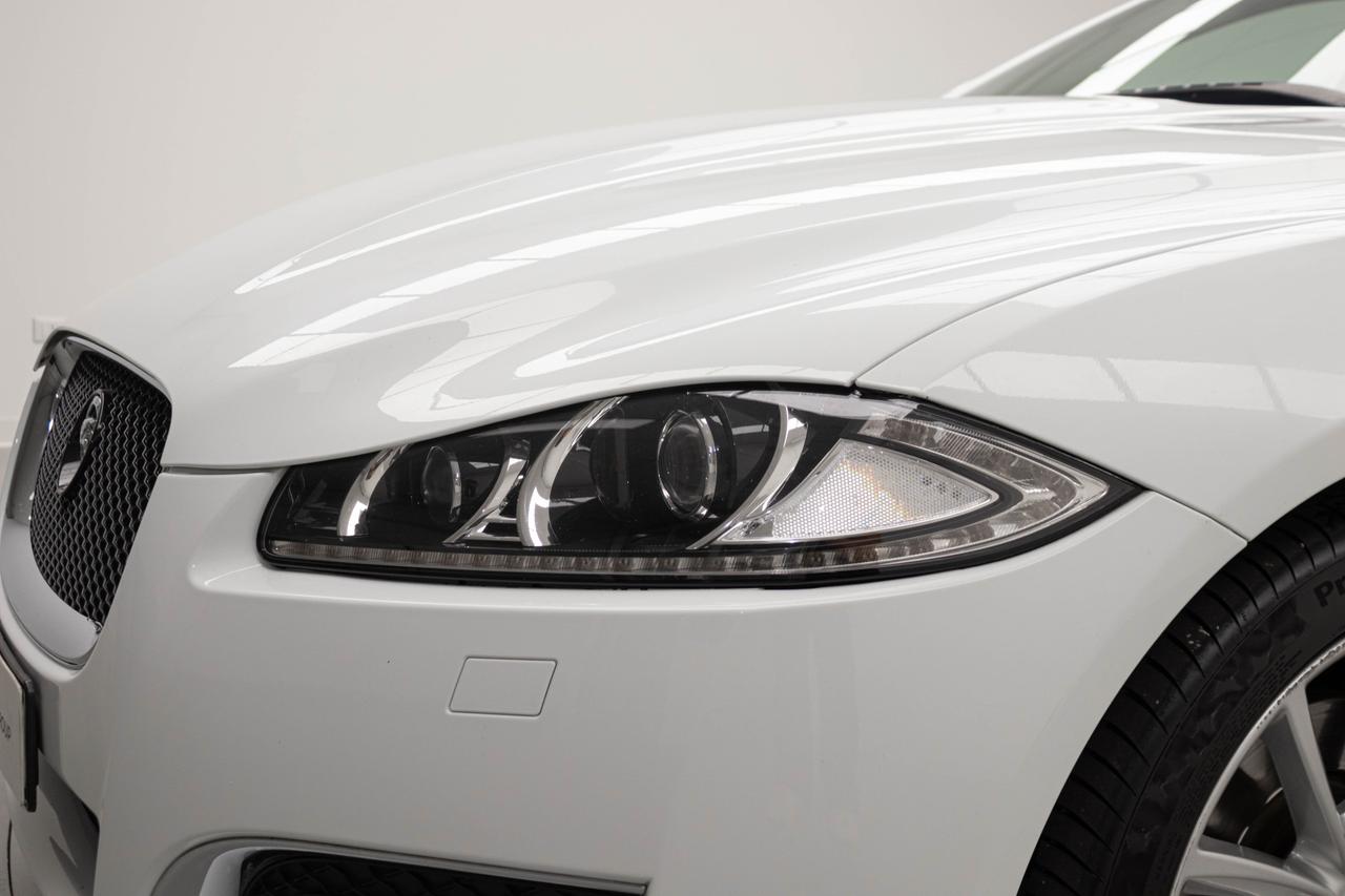 JAGUAR XF 2.2 D 190 CV