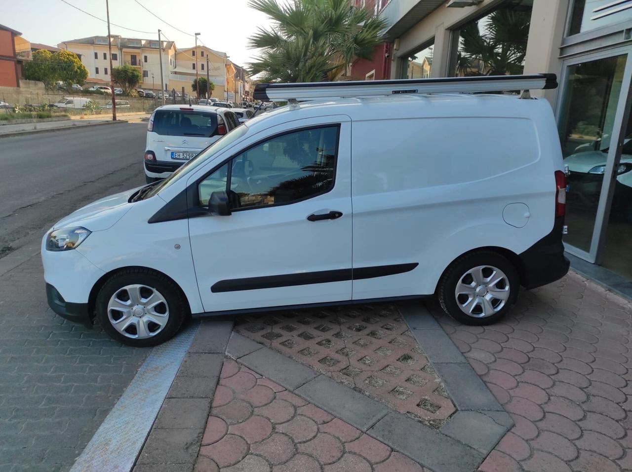 Ford Transit Courier 1.5 TDCi 75CV