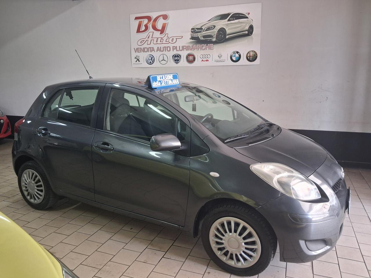 Toyota Yaris 1.0 ben 2009 unico prop