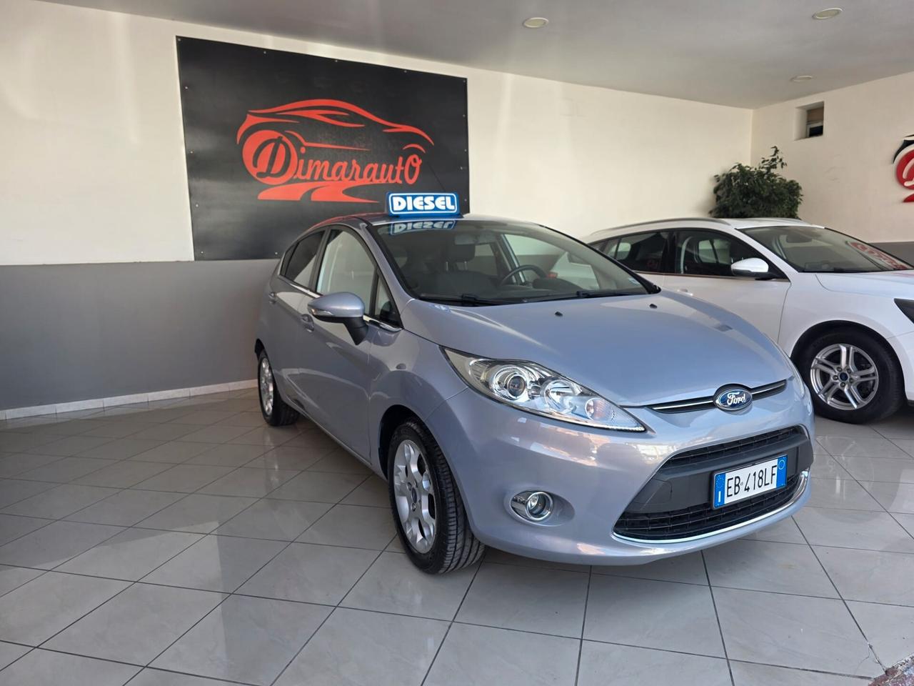 FORD FIESTA 1.4 DIESEL CON SOLI 113.000 KM 2012