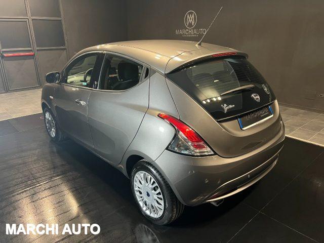 LANCIA Ypsilon 1.2 69 CV 5 porte Gold