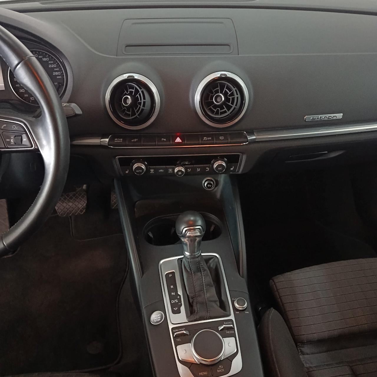 Audi A3 SPB 1.4 TSI S-TRONIC E-TRON