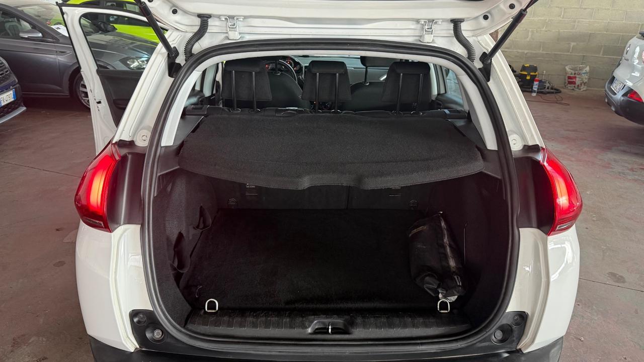 Peugeot 2008 BlueHDi 100 Black Matt