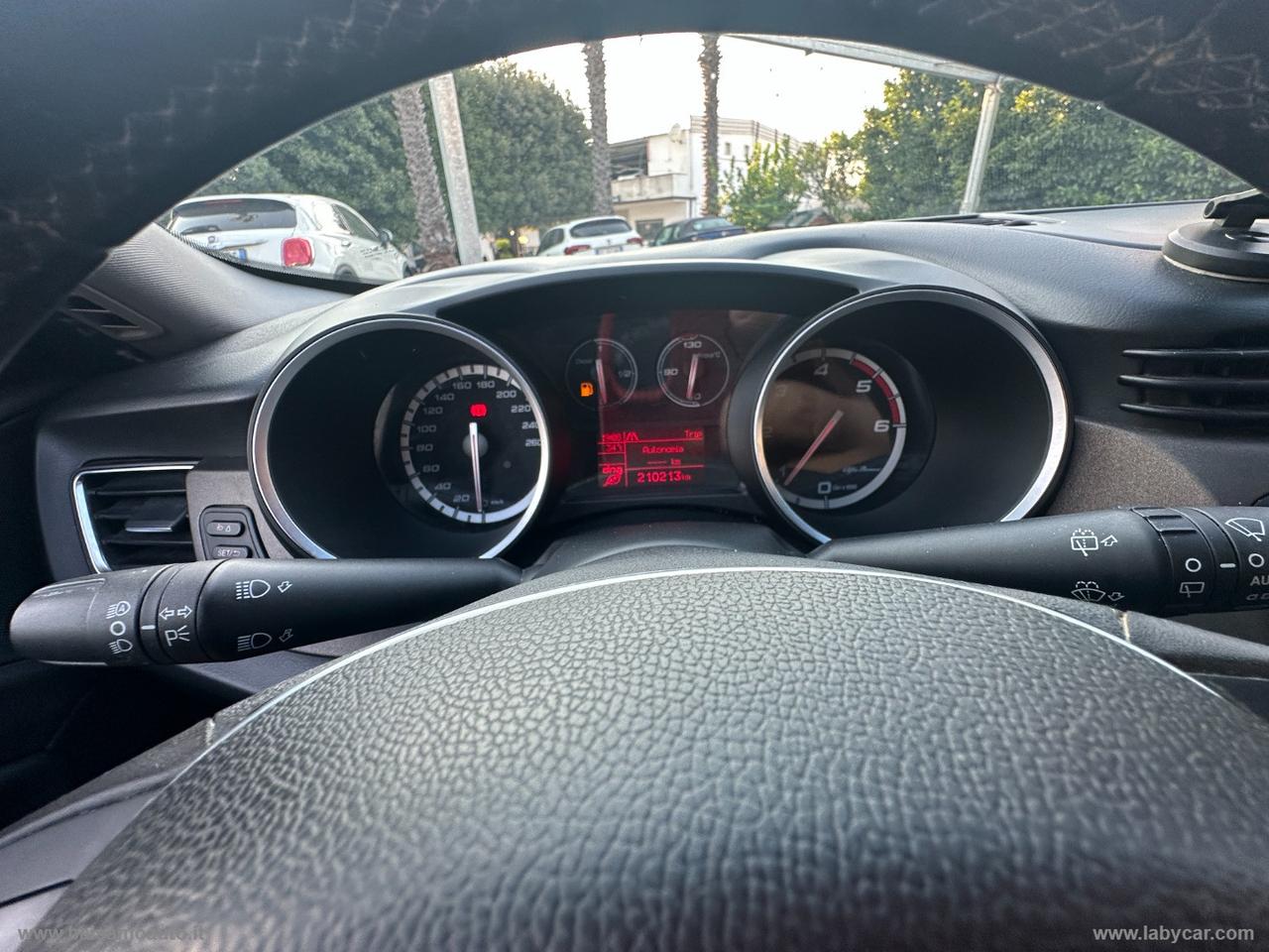 ALFA ROMEO Giulietta 1.6 JTDm-2 105 CV Distinctive