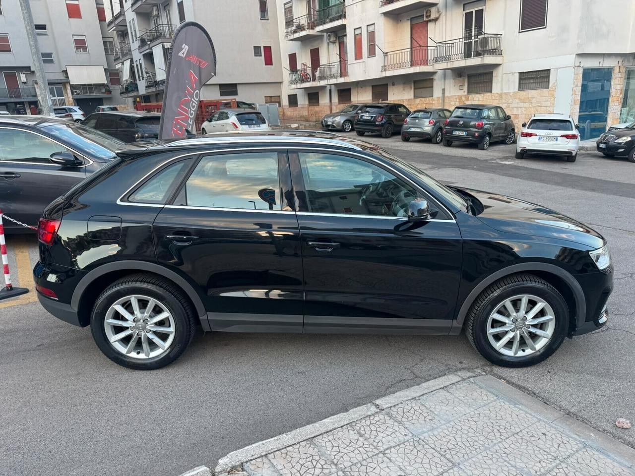 Audi Q3 2.0 TDI 150 CV Design * Navi * Full Led * Garantita 12 Mesi